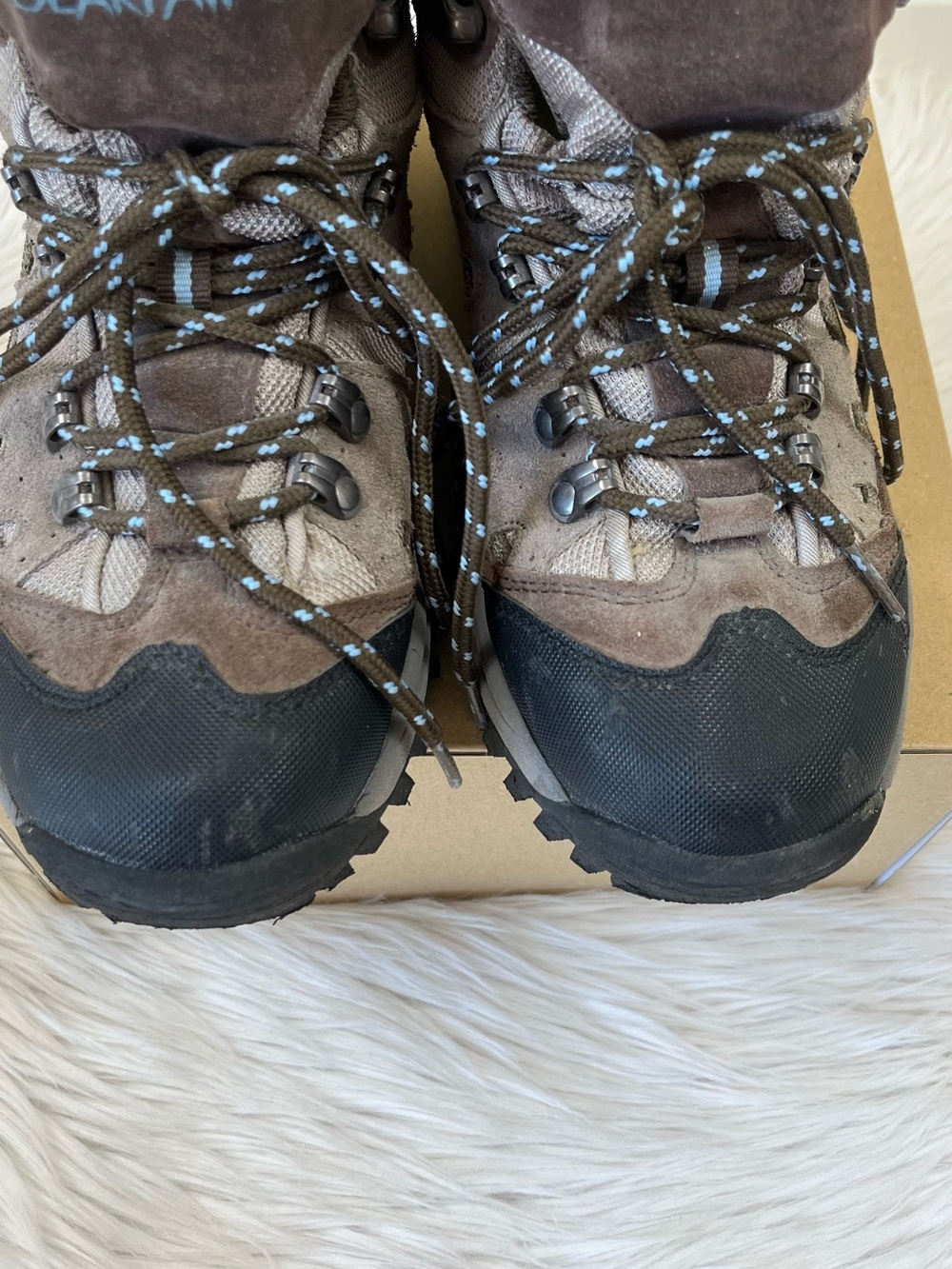 Bearpaw hiking boots, waterproof brown size 7 - Picture 4 of 13
